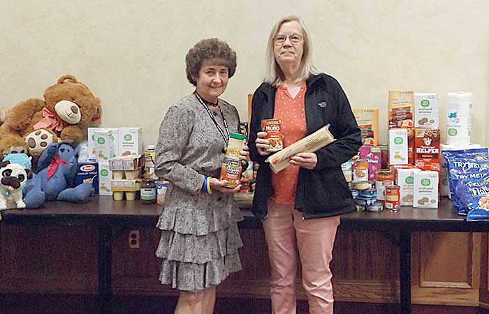 The American Postal Workers Union supports the Norfolk Food Pantry
